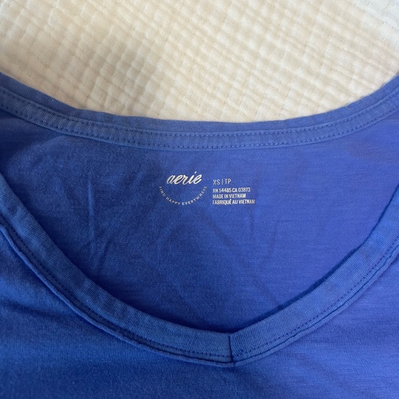 Aerie Blue V-Neck T-Shirt - Picture 2 of 2